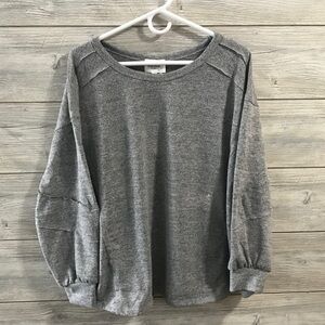 BNWT ANDREE BY UNIT Heather Gray Crew Neck Sweater